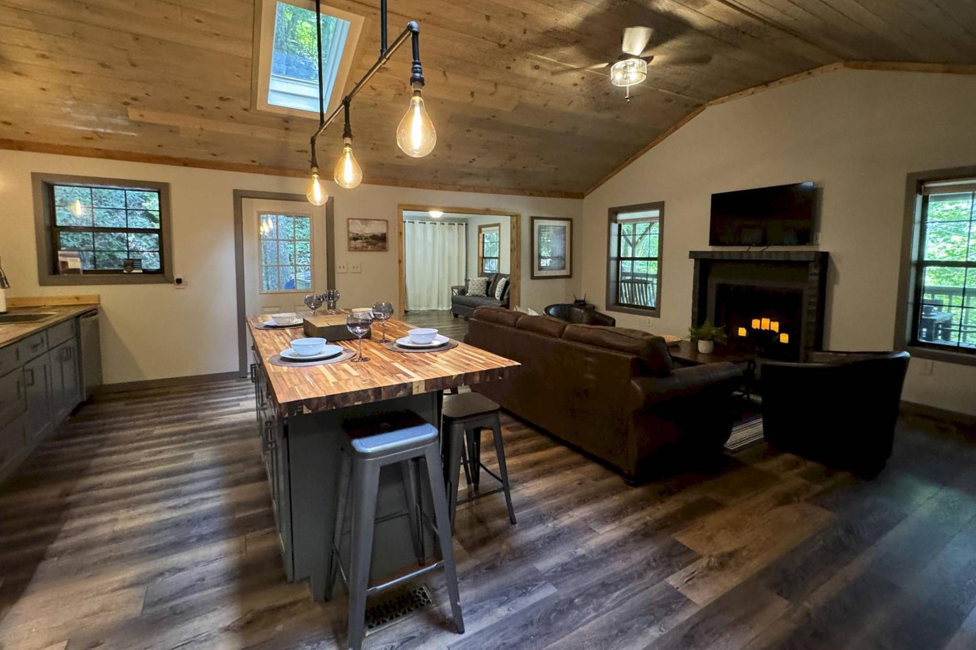 Waterfall Cabin McCookville Exterior photo